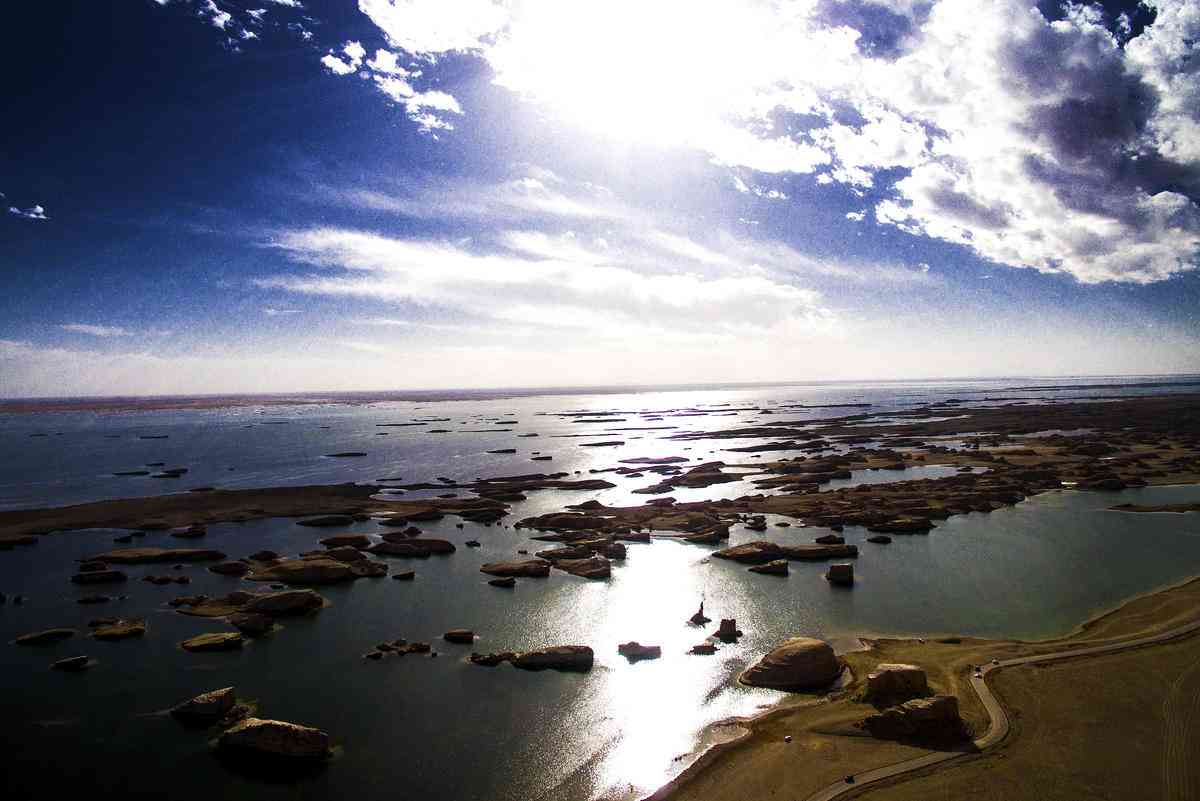 世界上唯一的水上雅丹地貌能看到什么？
