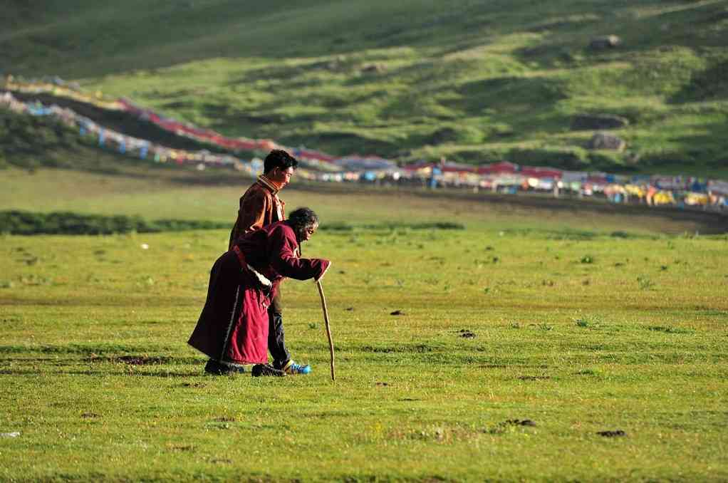 成都到色达旅游攻略,色达旅游注意事项