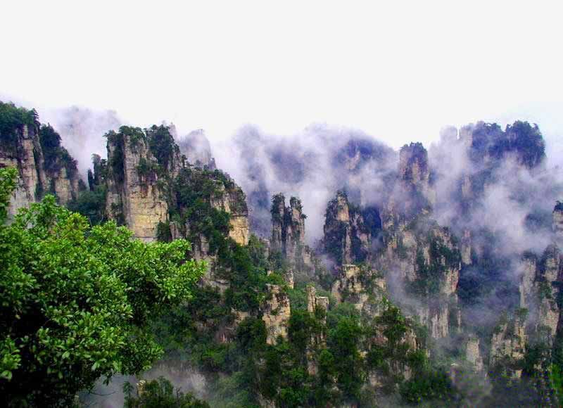 鱼形湖-四方山旅游景区