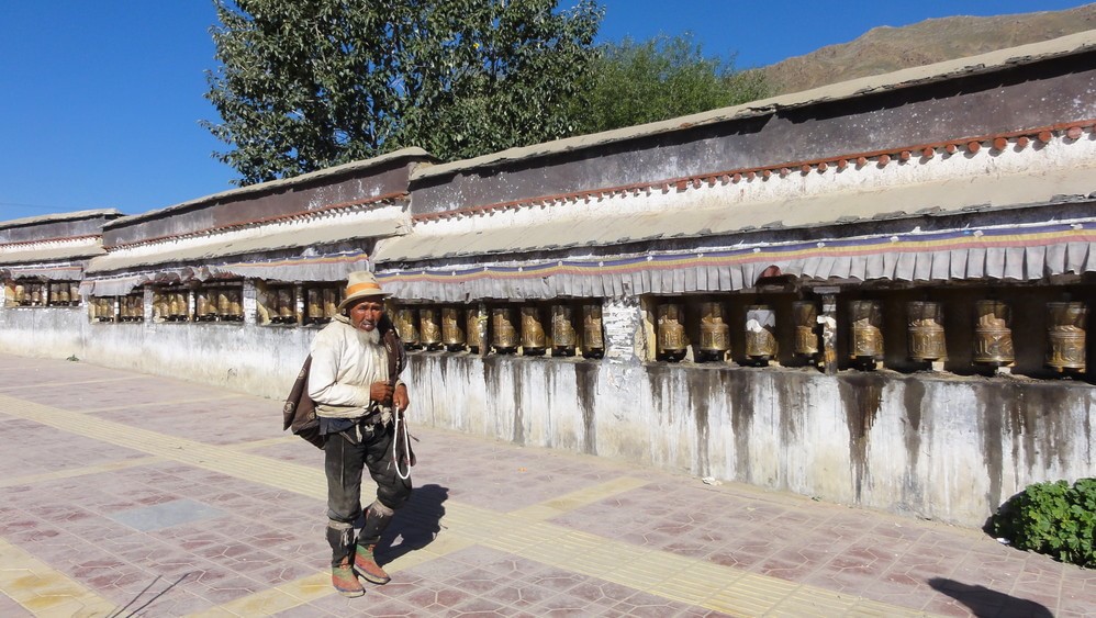 扎达布日寺