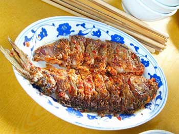 侗乡腌鱼