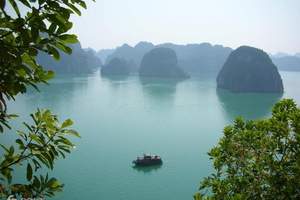 【到越南旅游多少钱】越南河内下龙湾老挝琅布拉邦柬埔寨吴哥8日